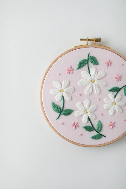 6" Beginner Daisy Embroidery Kit